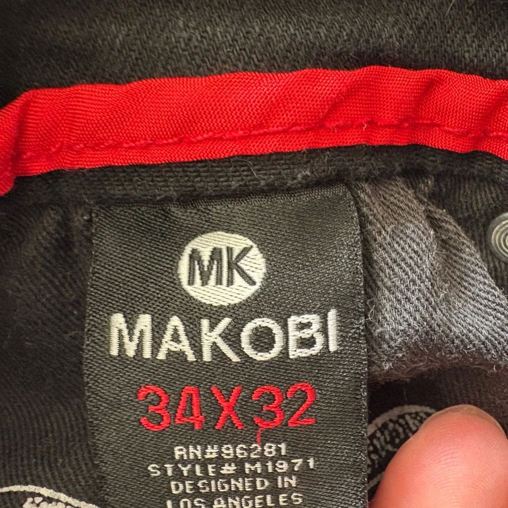 Makobi Ripped Jeans - Picture 4 of 4